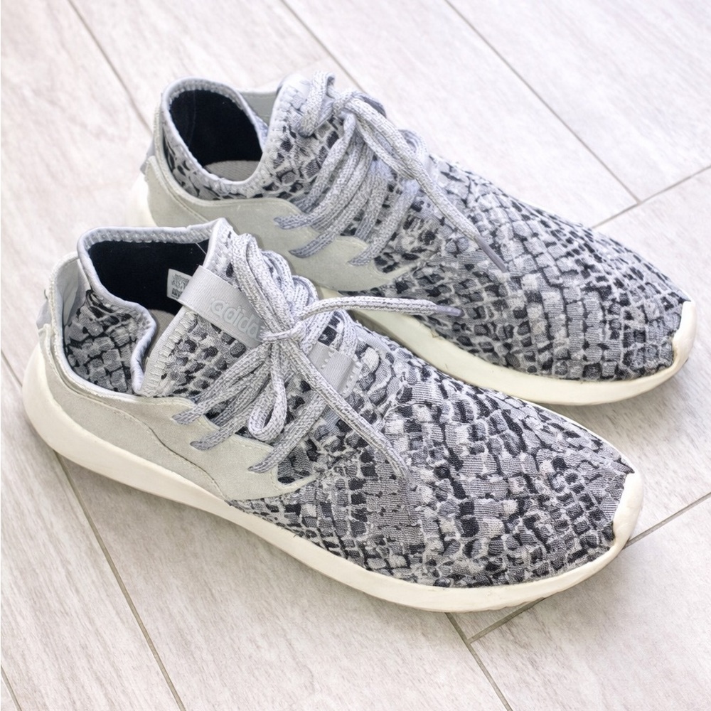 Adidas Tubular Knit Sneakers | Women’s 6.5 | Gray Black | Street Style